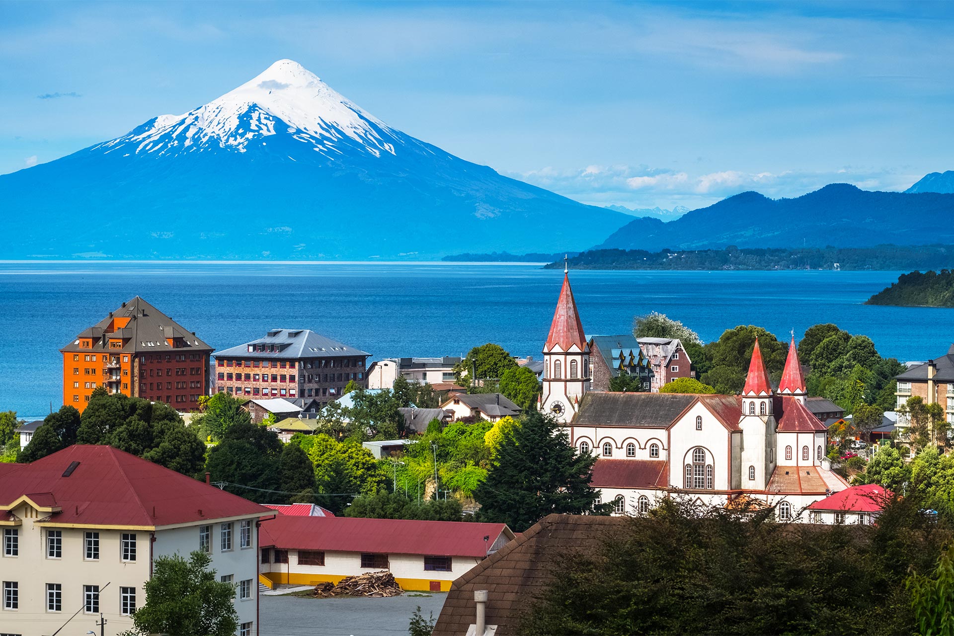 Argentina & Chile - Cities, Wines & Lakes