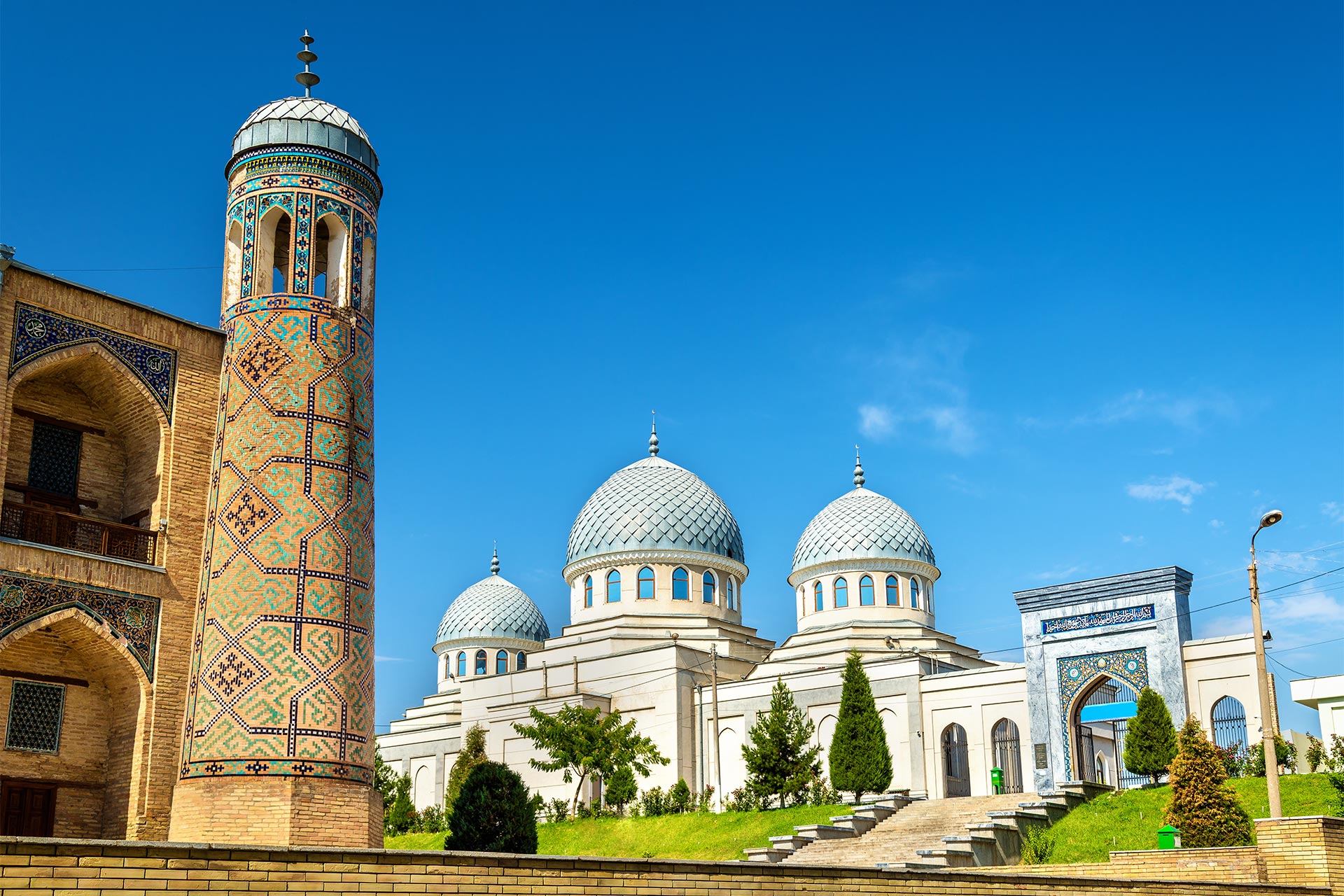Circuit de grup - Experience Uzbekistan, Kazakhstan & Kyrgyzstan - 15 zile, septembrie 2026 - cu George Babuta