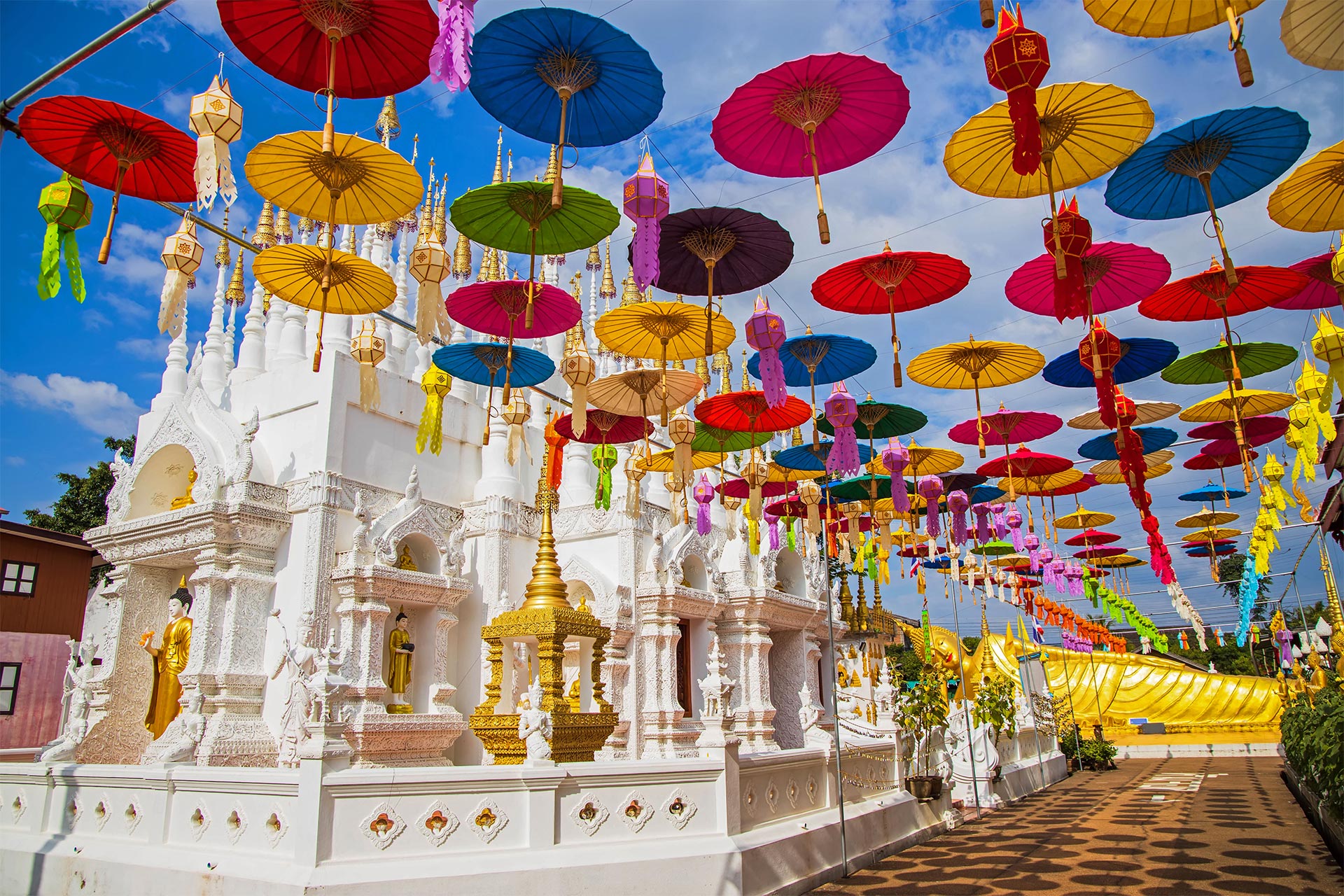 Essential Thailand