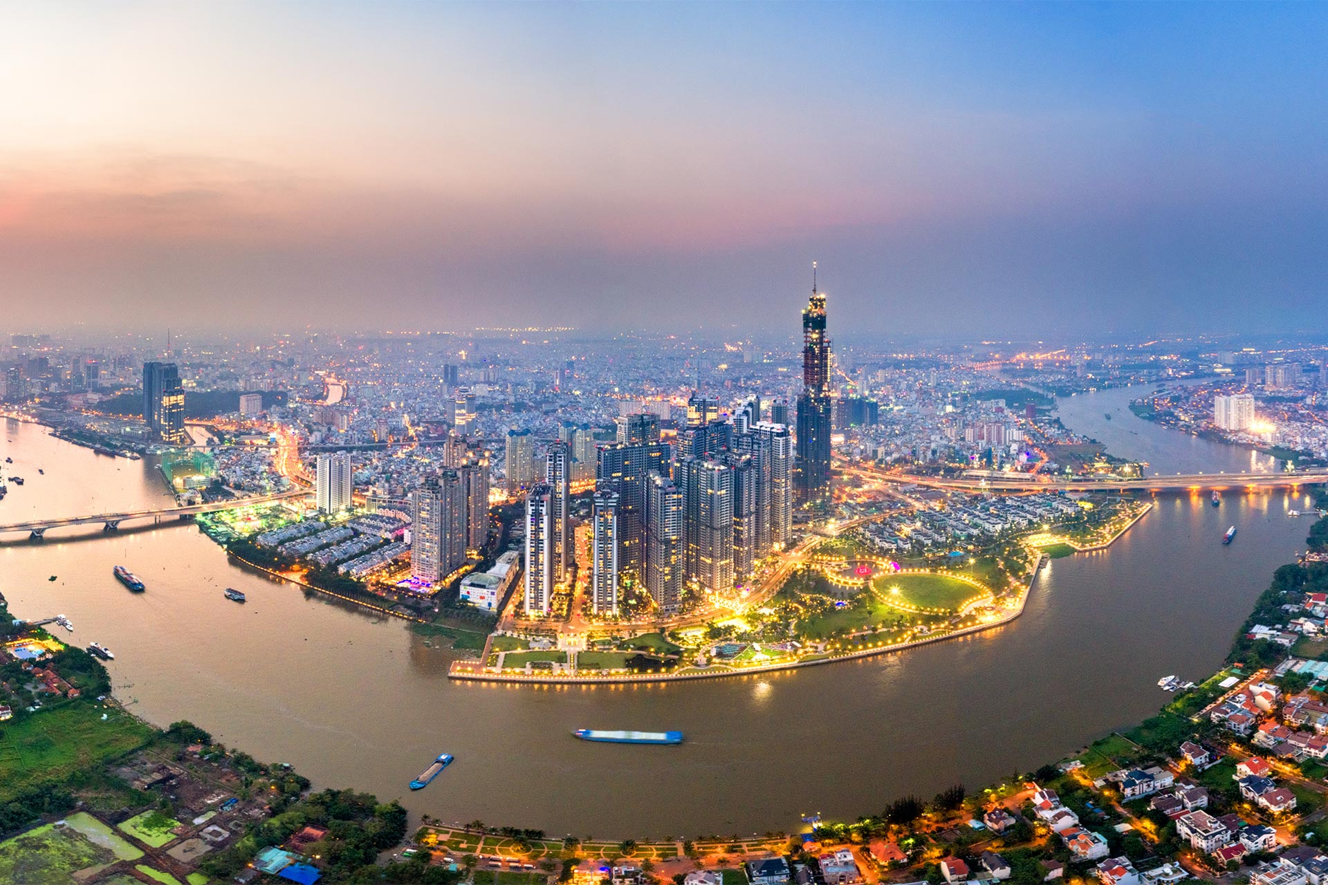 Craciun 2026 & Revelion 2027 - Circuit Saigon, Bangkok & Phuket, 15 zile
