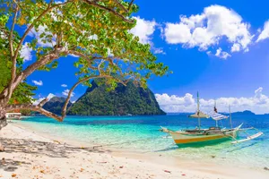 Circuit Luxury Filipine, 13 zile