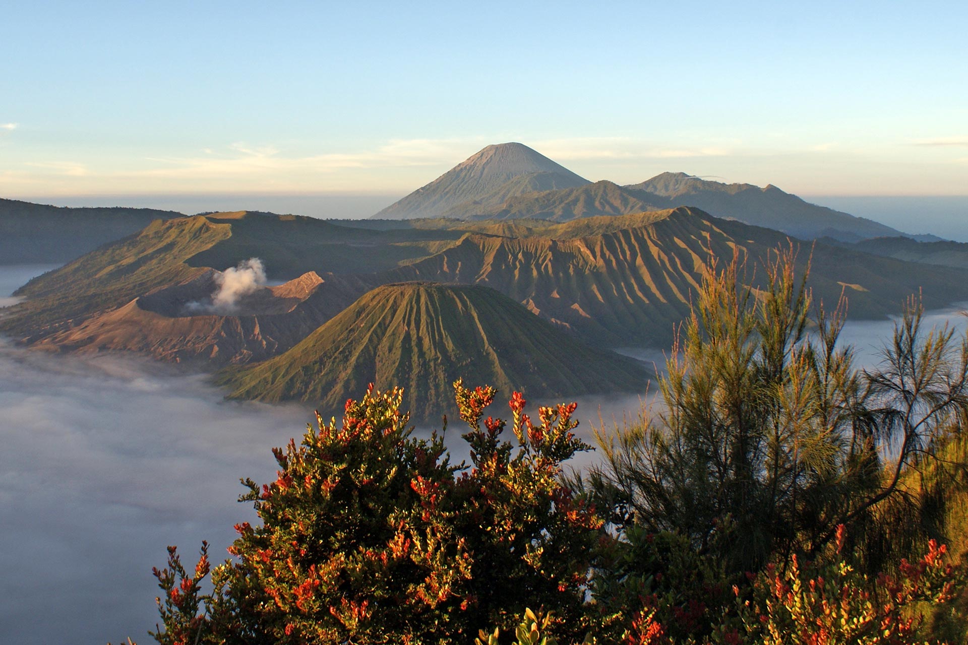 Discover Java & Bali, 16 zile