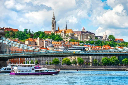 Circuit self-drive Ungaria - Program wellness in Budapesta & Heviz